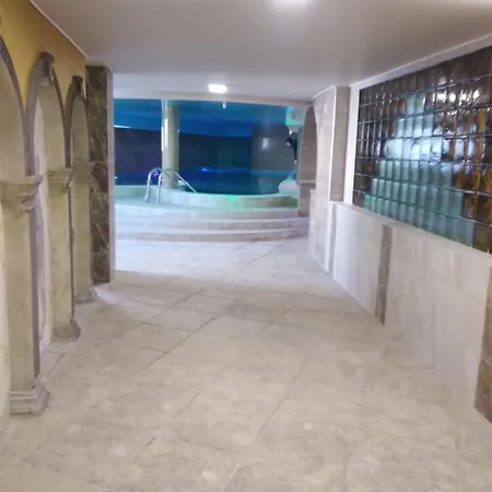 Caesars Palace מלון סאני ביץ'