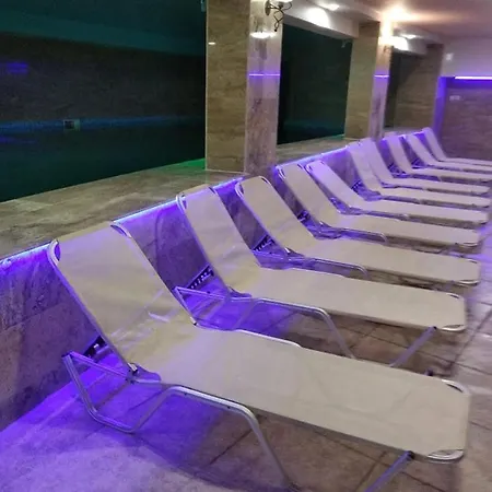 Caesars Palace ساني بيتش