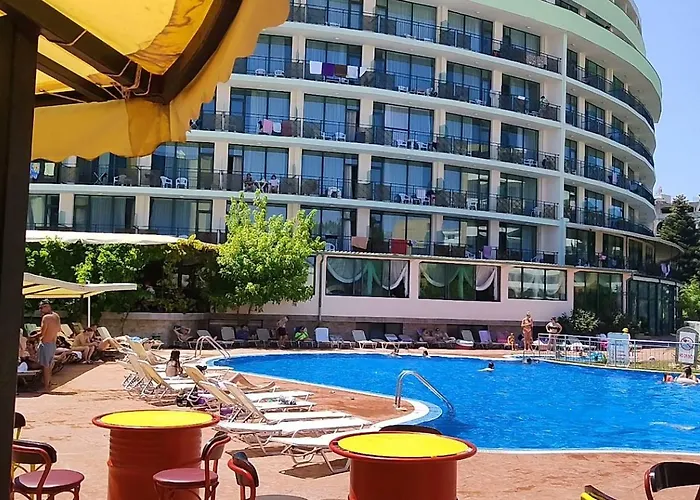 Готель Caesars Palace 4*