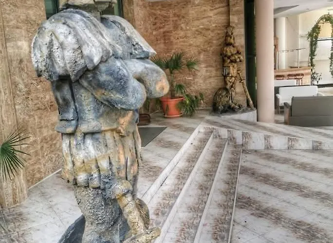 Caesars Palace Готель Сонячний Берег