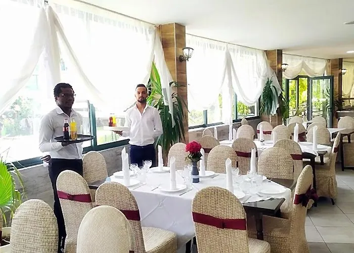 Caesars Palace Сонячний Берег