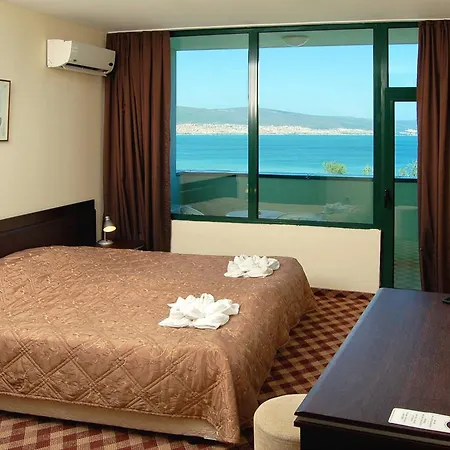 Caesars Palace 4*
