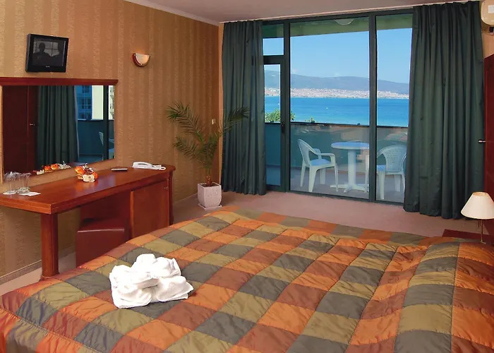 Caesars Palace Hotell 4*